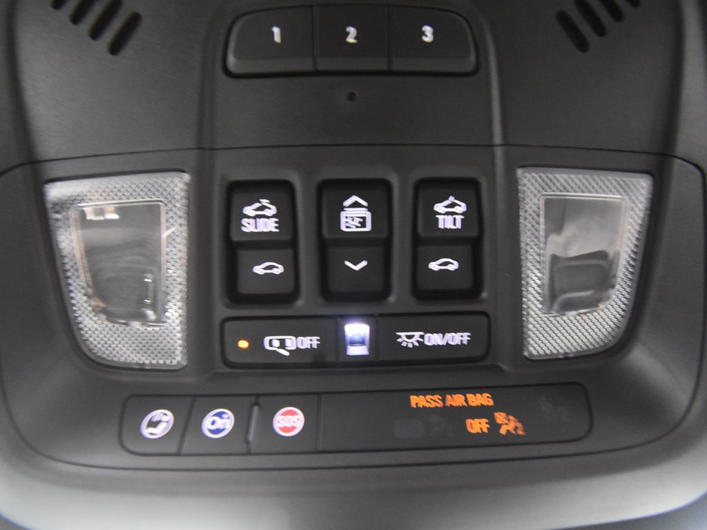 2023 Chevrolet Traverse RS photo 25