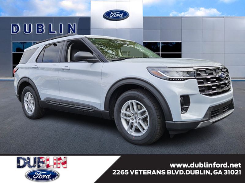 2026 Ford Explorer's photo