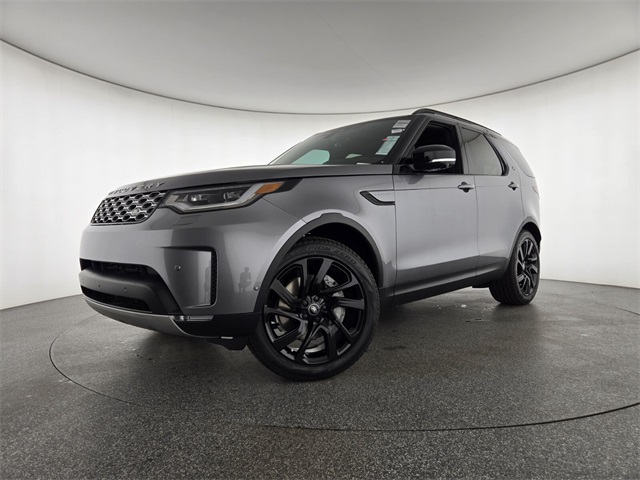 2025 Land Rover Discovery S's photo