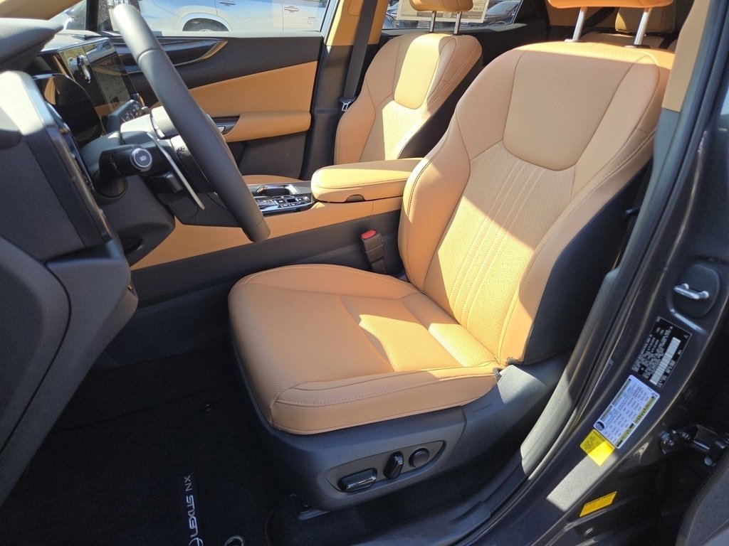 2026 Lexus NX 350h photo 5
