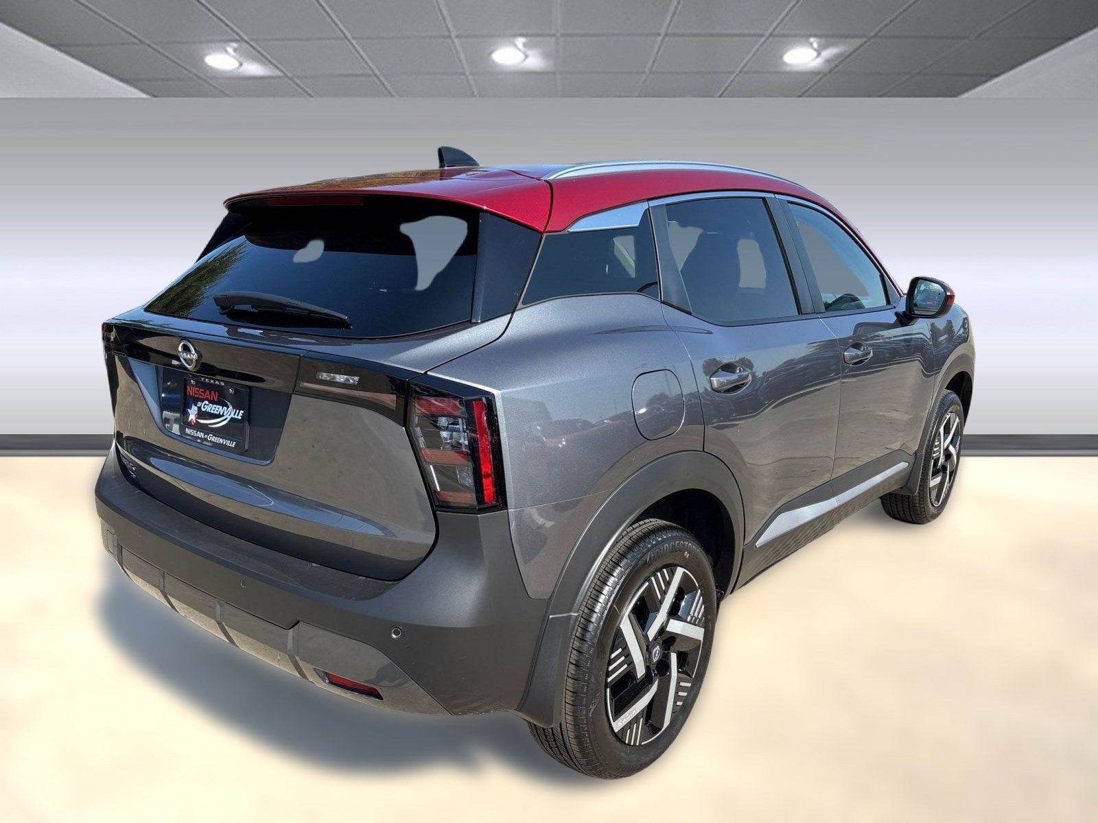 2026 Nissan Kicks SV photo 9