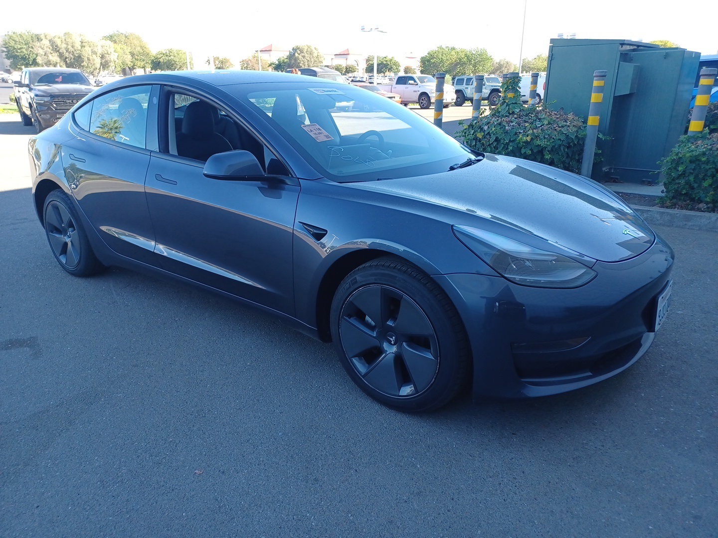 2023 Tesla Model 3 photo 3