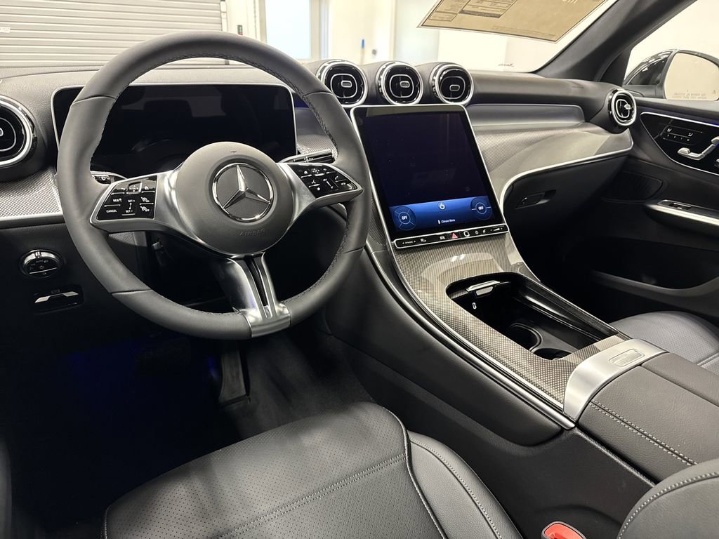 2026 Mercedes Benz GLC 300 photo 23