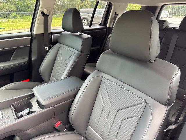 2026 Hyundai Santa Fe SEL photo 11