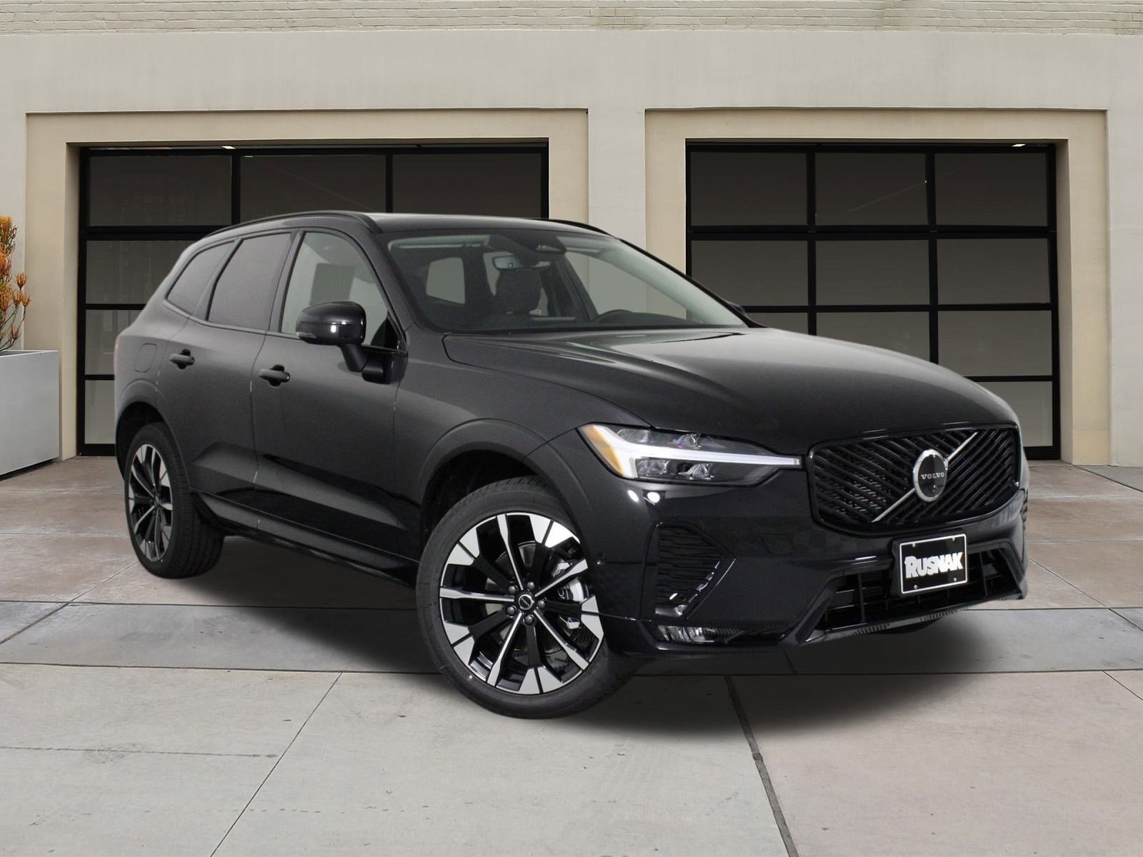 2026 Volvo XC60 B5 Plus photo 17