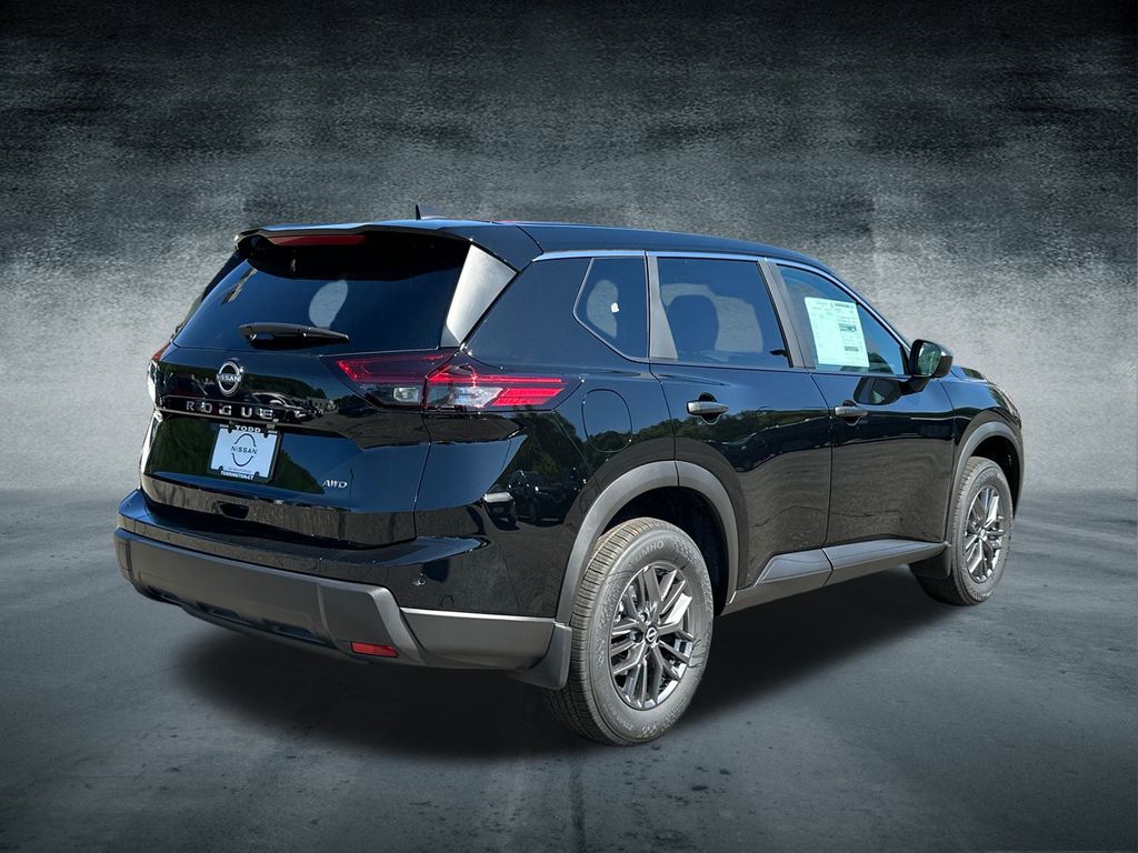 2026 Nissan Rogue S photo 4
