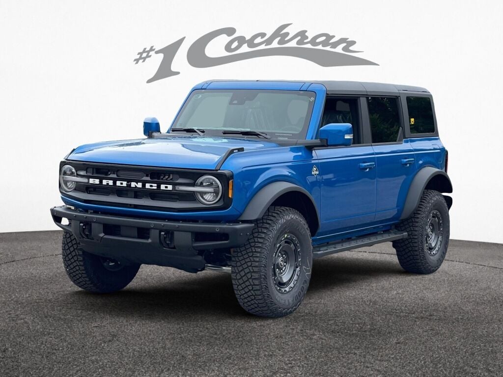 2024 Ford Bronco Outer Banks photo 3