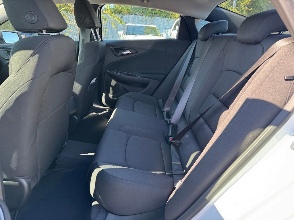 2025 Chevrolet Malibu RS photo 11