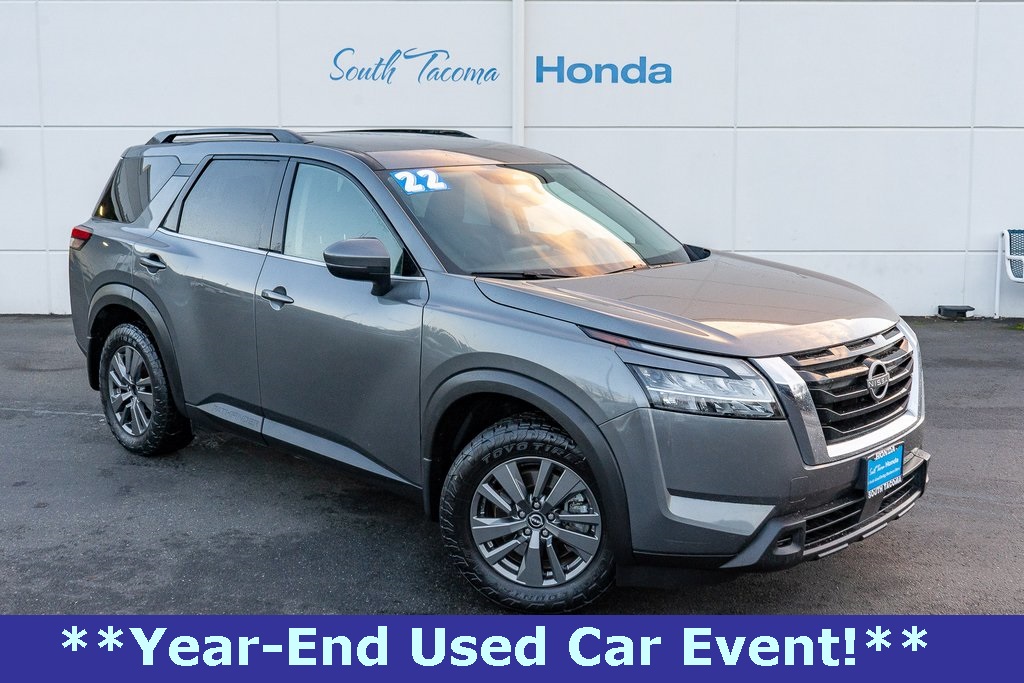 2022 Nissan Pathfinder SV