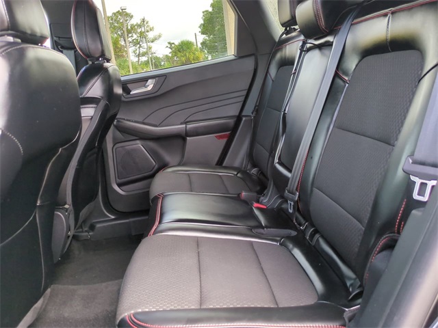 2024 Ford Escape ST-Line photo 12