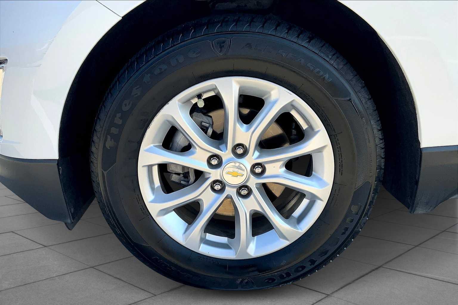 2020 Chevrolet Equinox LT photo 9