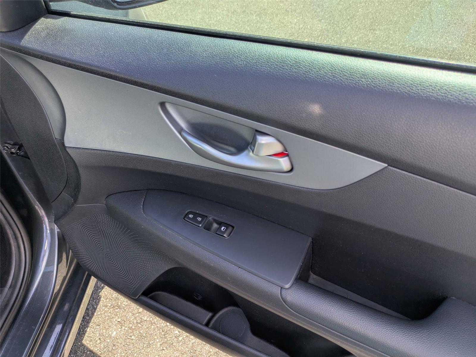 2021 Kia Forte FE photo 30