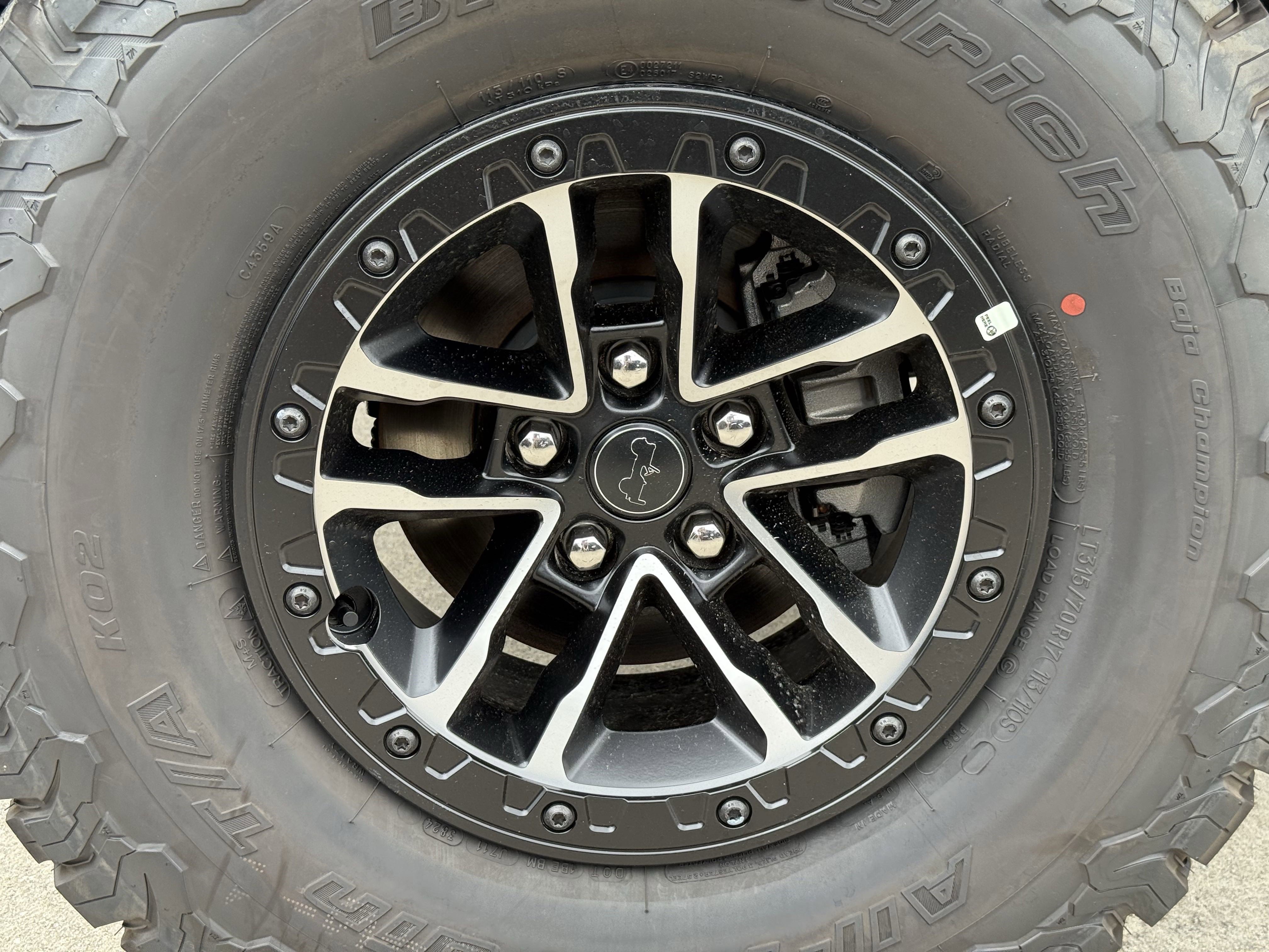 2025 Jeep Wrangler Willys photo 5