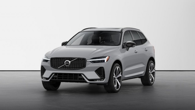 2025 Volvo XC60 B5 AWD Ultra Dark Theme