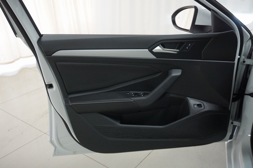 2025 Volkswagen Jetta 1.5T S photo 20