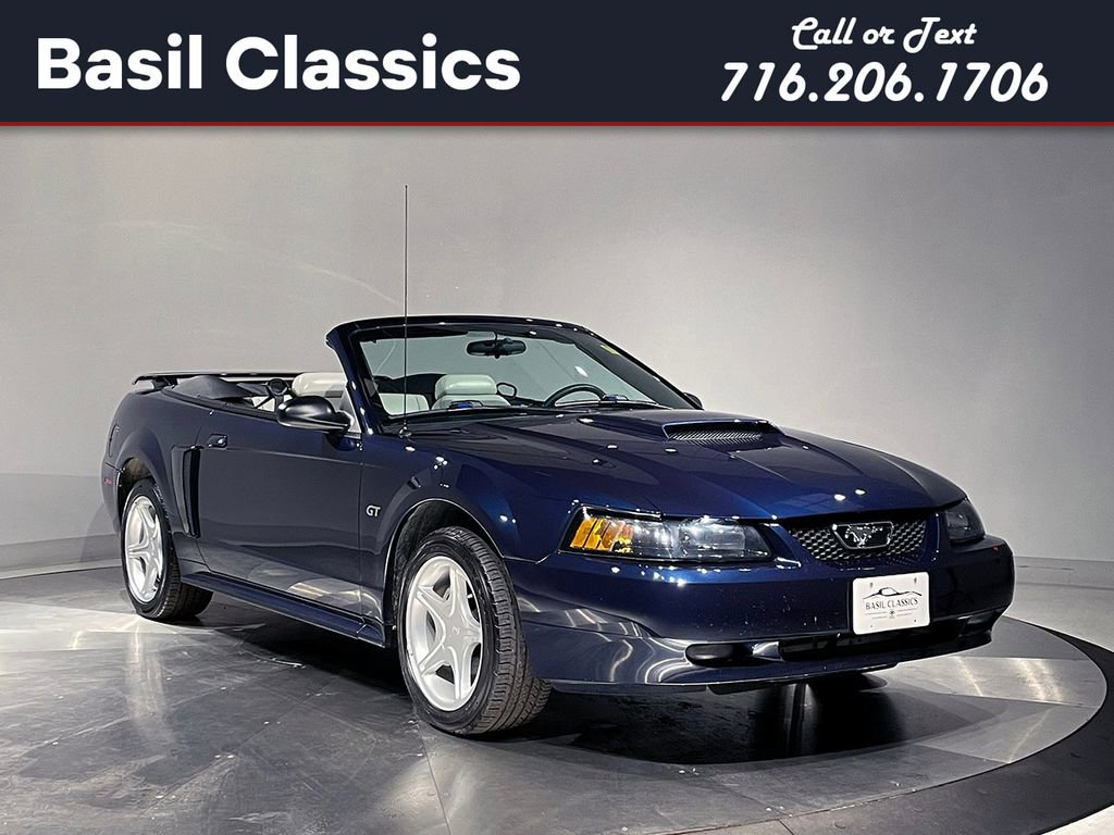 2002 Ford Mustang GT Deluxe