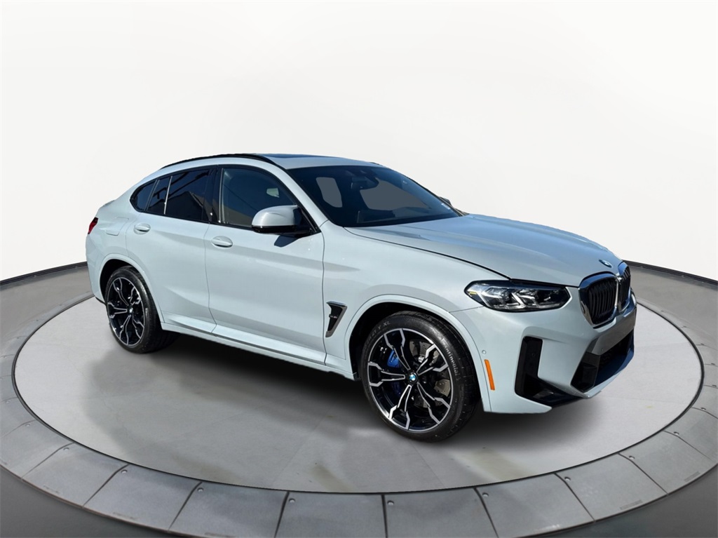 2025 BMW X4 M Base's photo