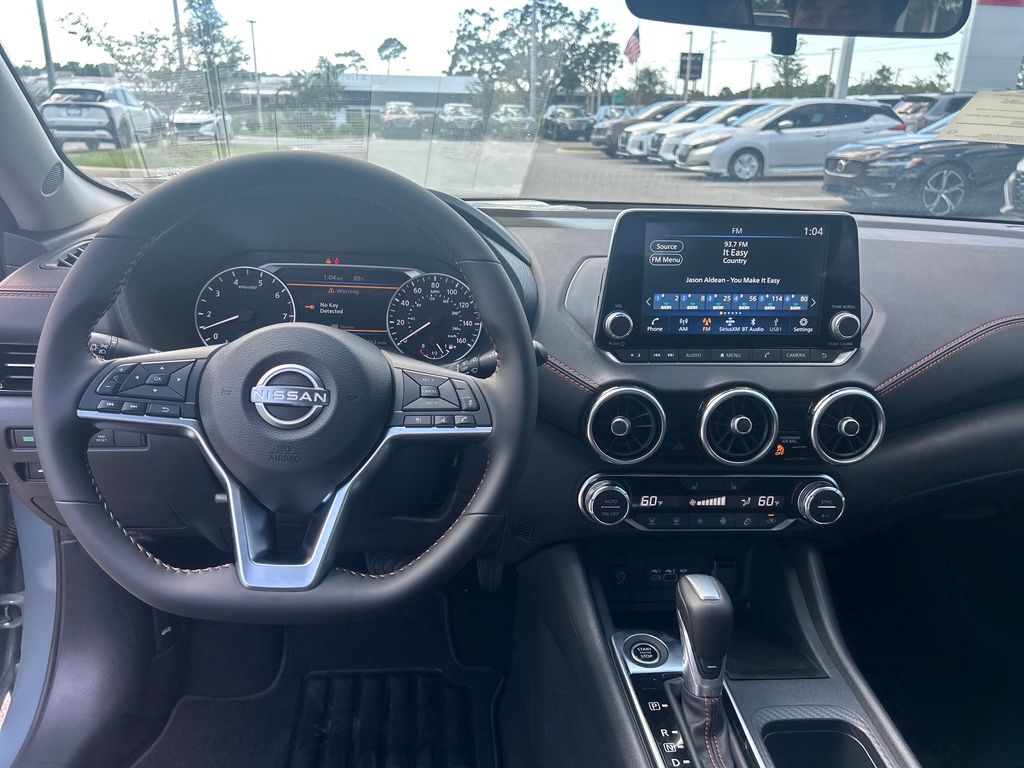 2025 Nissan Sentra SR photo 24