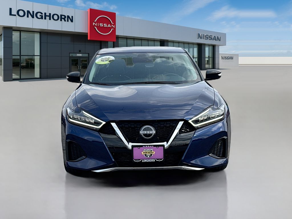 2023 Nissan Maxima SV photo 2
