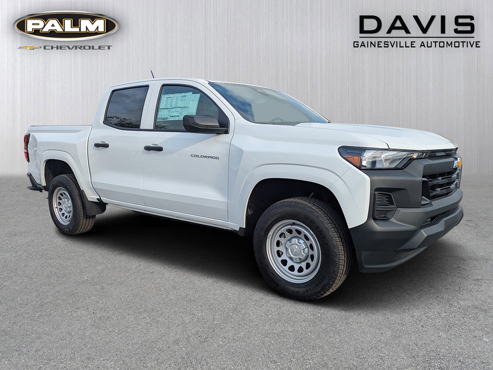 2026 Chevrolet Colorado Work Truck's photo