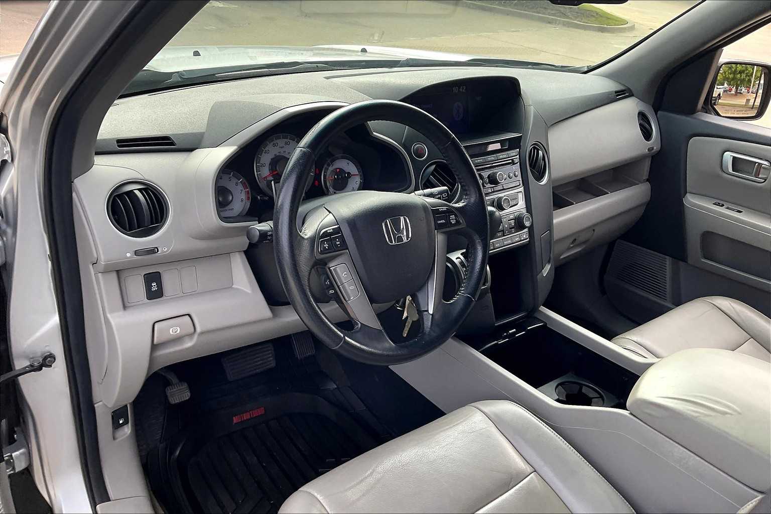 2014 Honda Pilot EX-L photo 15
