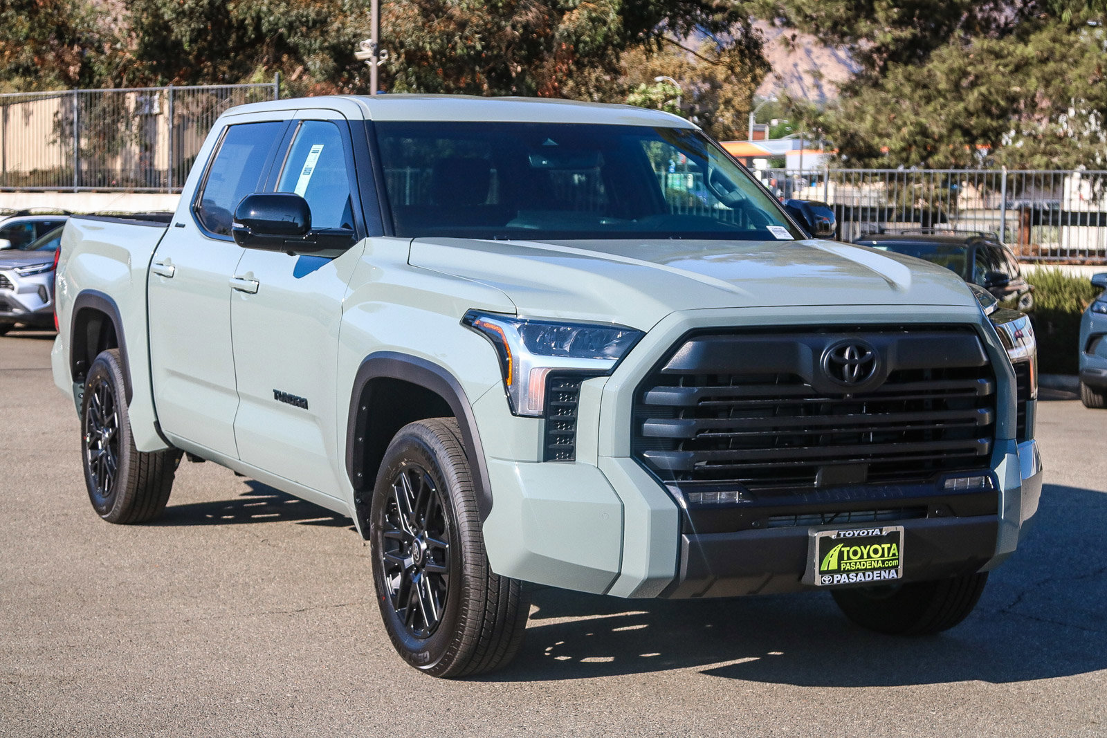 2026 Toyota Tundra Limited CrewMax photo 3