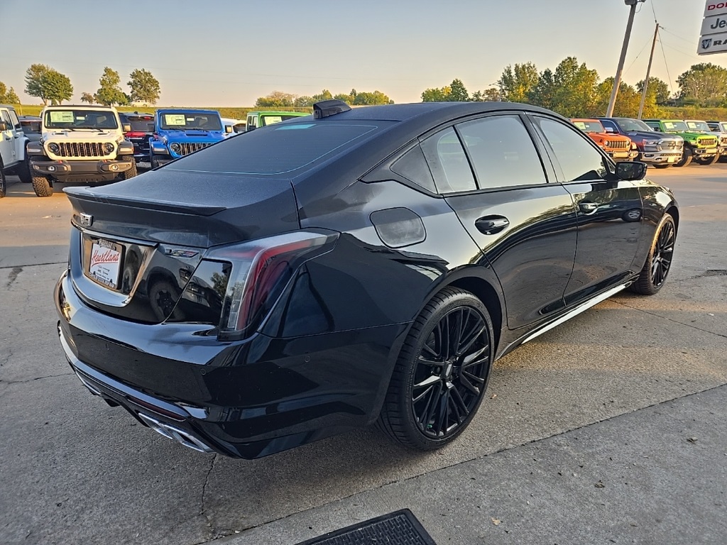 2026 Cadillac CT5 V photo 8