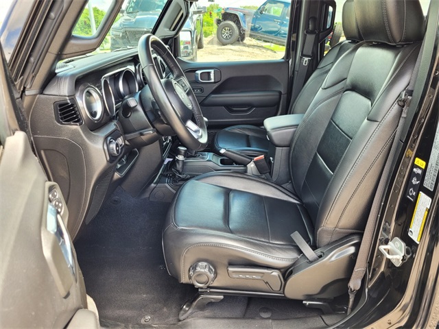 2021 Jeep Wrangler Unlimited Sahara Altitude photo 14
