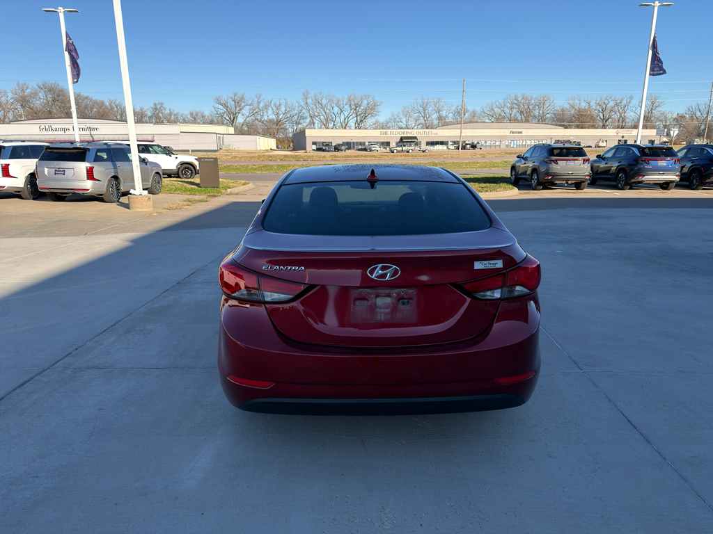 2015 Hyundai Elantra SE photo 4