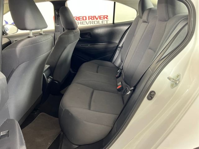 2023 Toyota Corolla LE photo 9