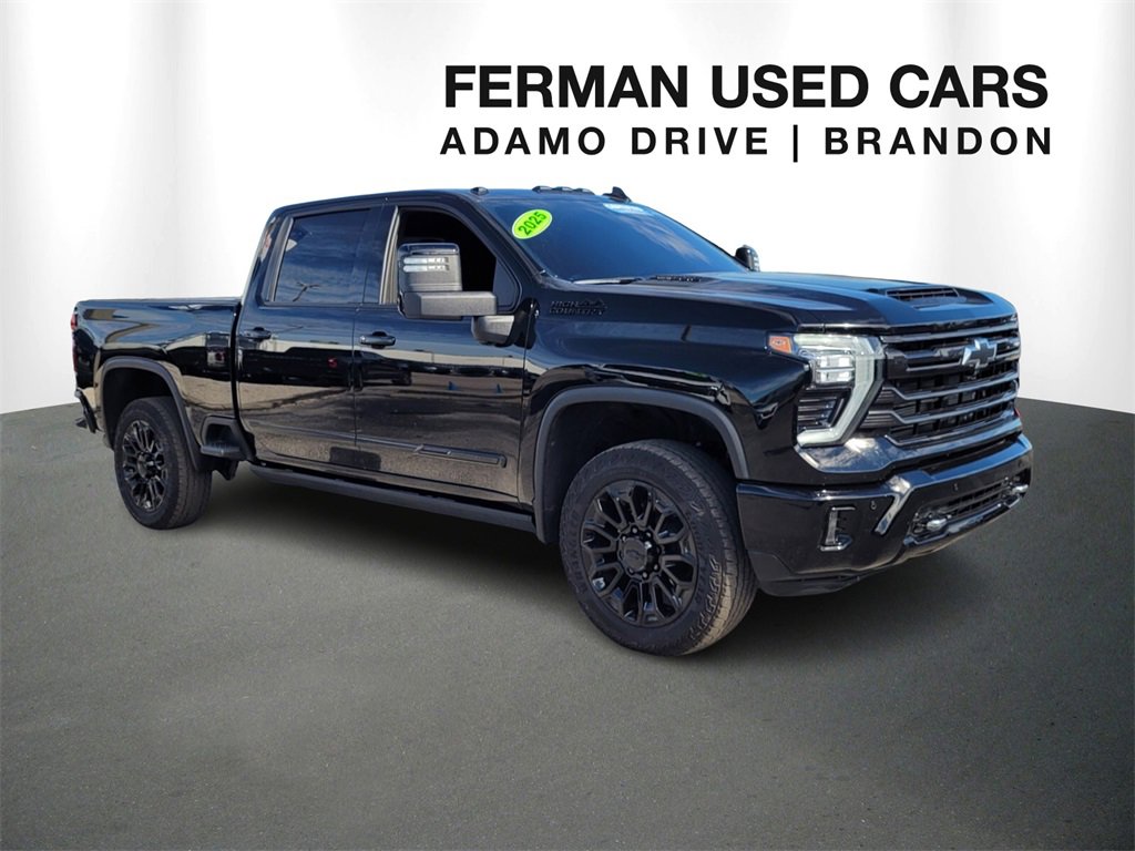 2025 Chevrolet Silverado HD High Country's photo