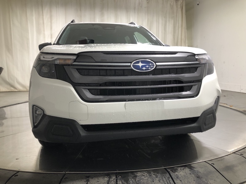 2026 Subaru Forester Premium photo 2