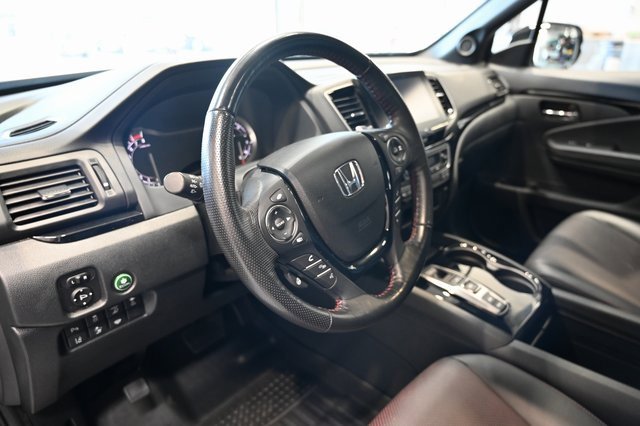 2023 Honda Ridgeline Black Edition photo 23