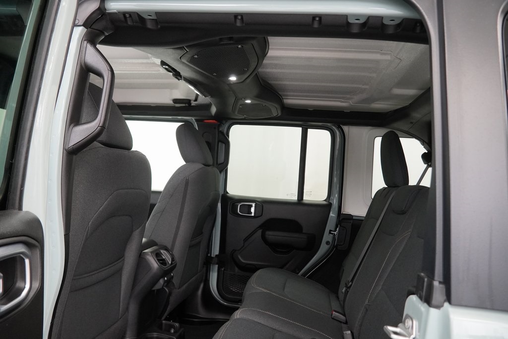 2024 Jeep Wrangler Sport S photo 17