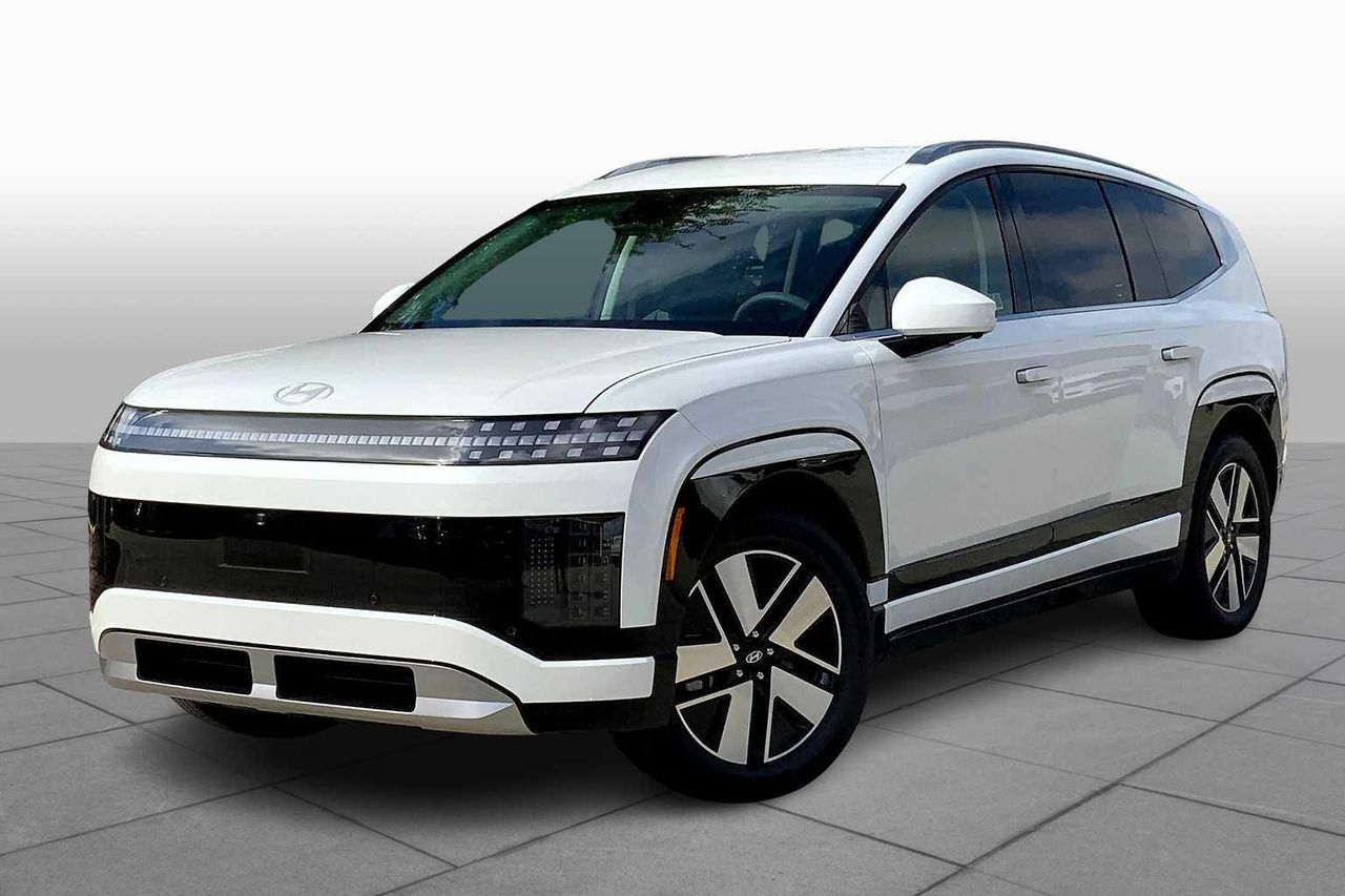 2026 Hyundai IONIQ 9 SEL's photo