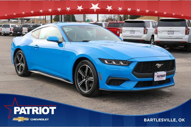 2024 Ford Mustang EcoBoost Premium's photo