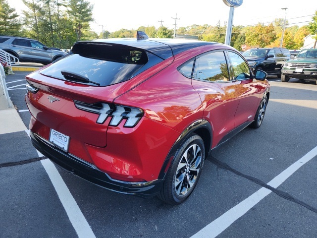 2023 Ford Mustang Mach-E Premium photo 3