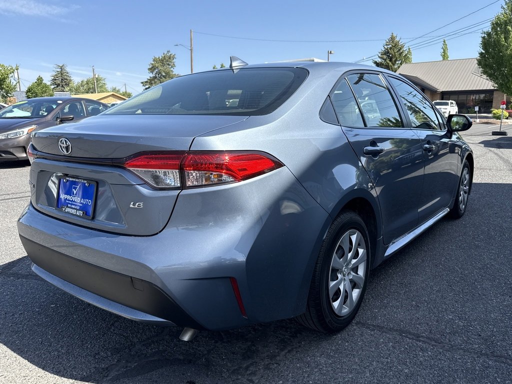 2022 Toyota Corolla LE photo 5