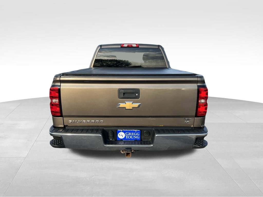 2015 Chevrolet Silverado 1500 LT photo 3