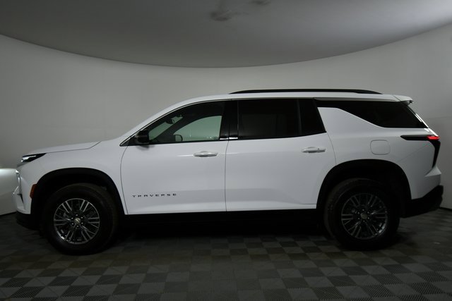 2024 Chevrolet Traverse photo 15