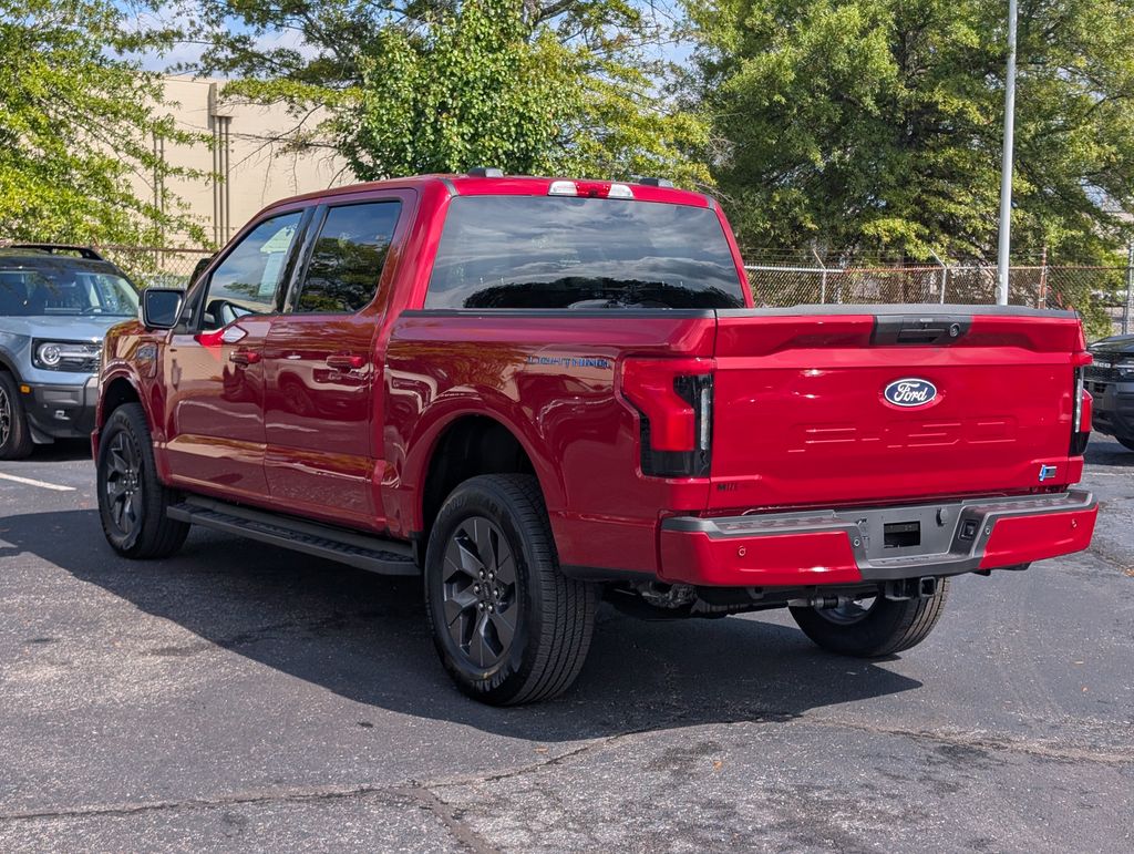 2025 Ford F-150 Lightning photo 4