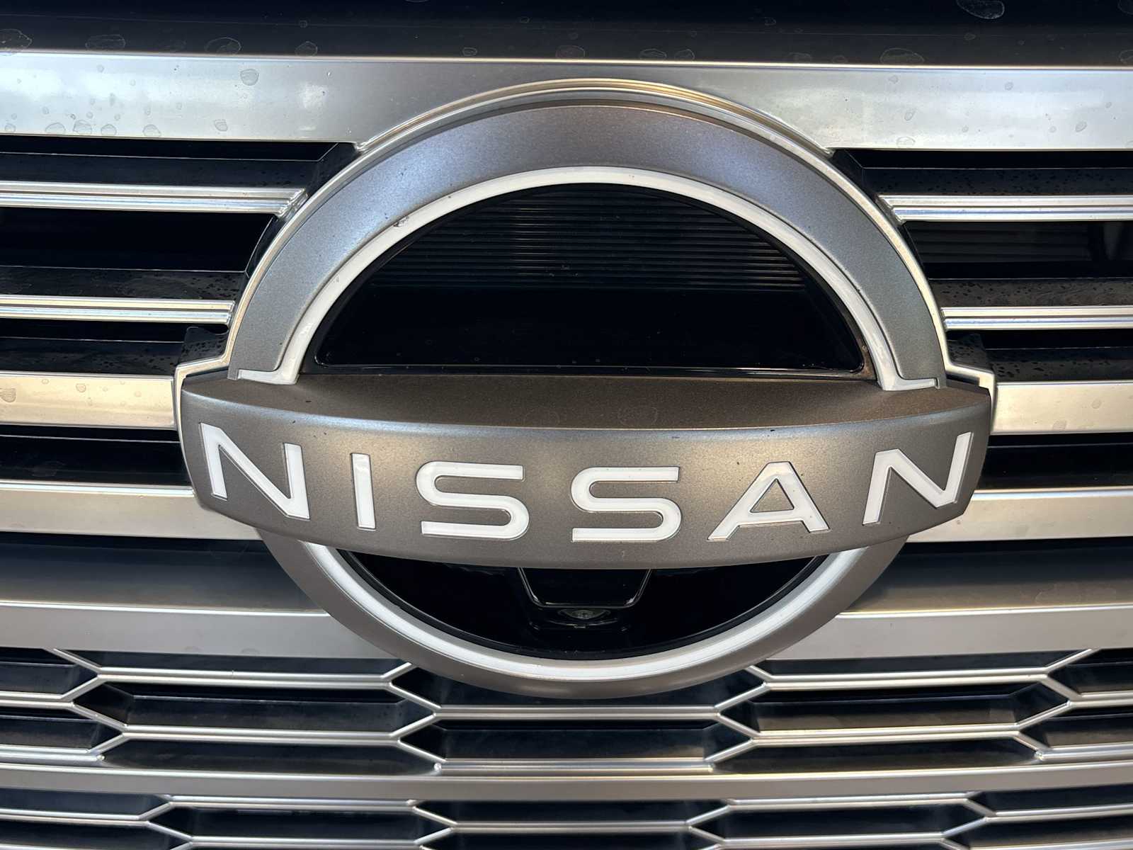 2023 Nissan Titan Platinum Reserve photo 27