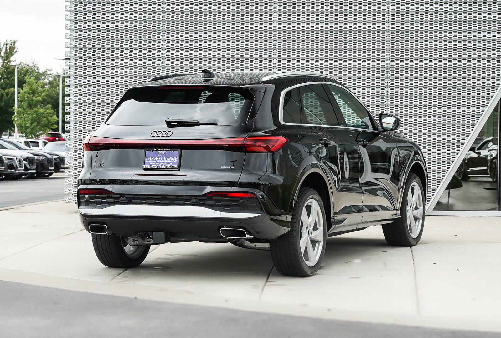 2025 Audi Q5 Premium Plus photo 2