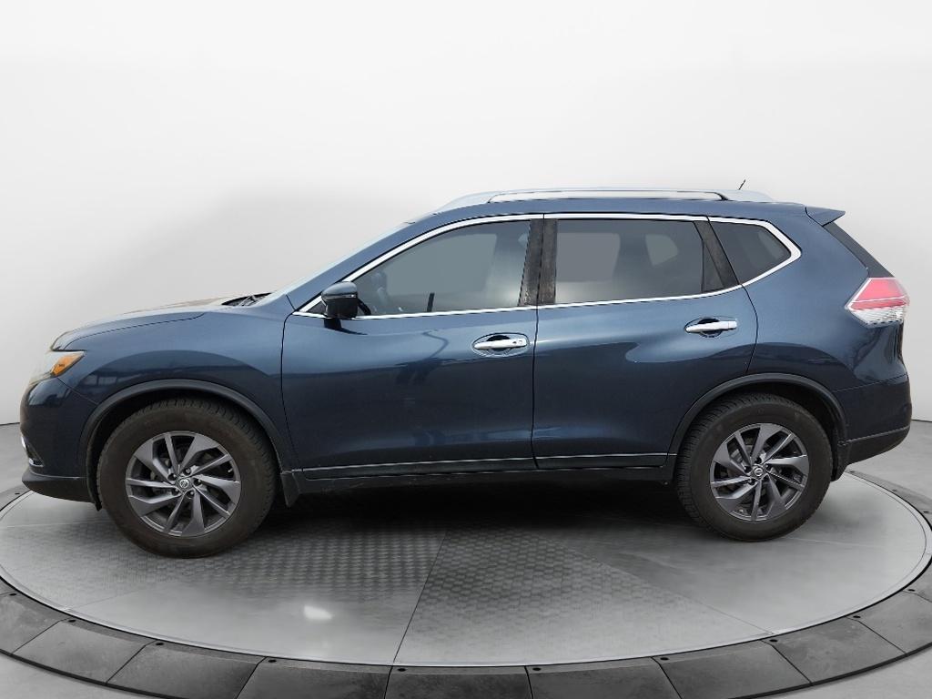2016 Nissan Rogue SL photo 2