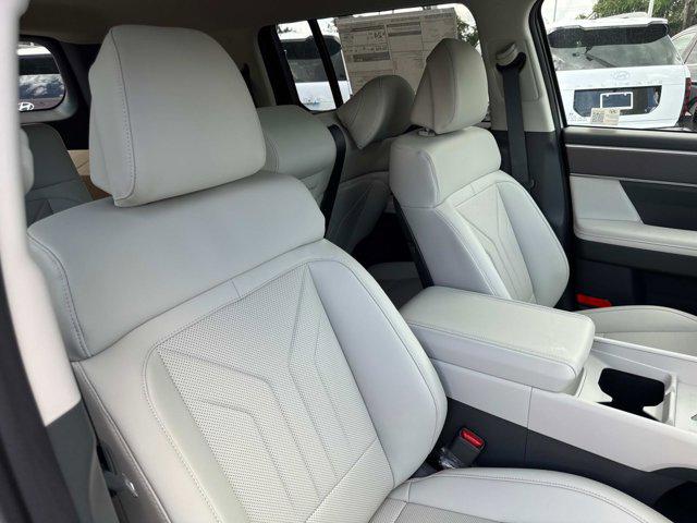 2026 Hyundai Santa Fe SEL photo 12