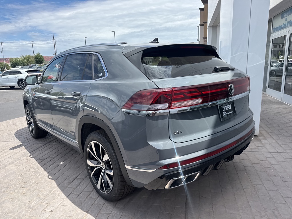 2025 Volkswagen Atlas Cross Sport SEL Premium R-Line photo 3