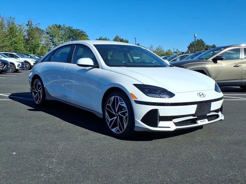 2025 Hyundai Ioniq 6 SEL photo 3