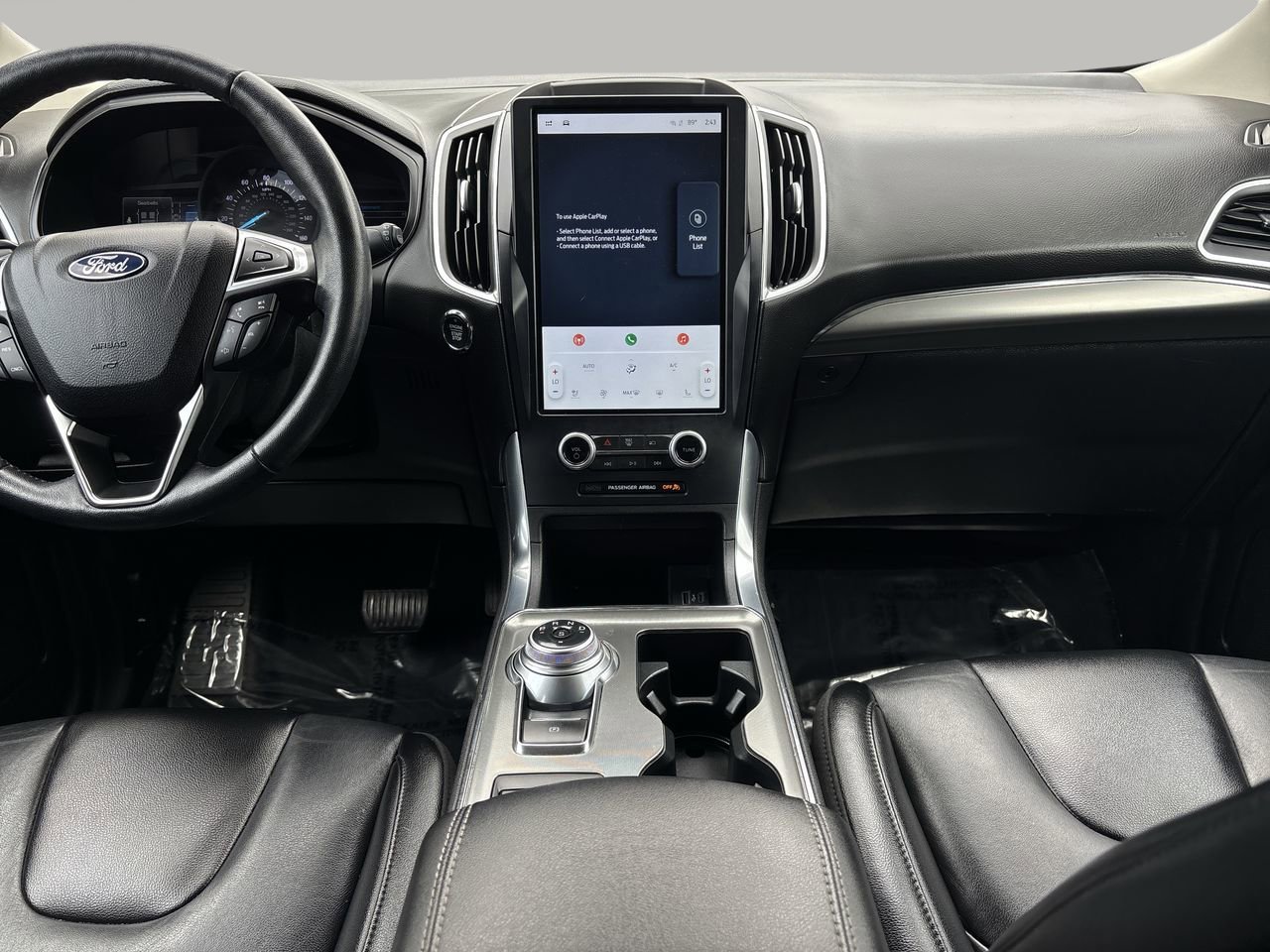 2022 Ford Edge Titanium photo 10