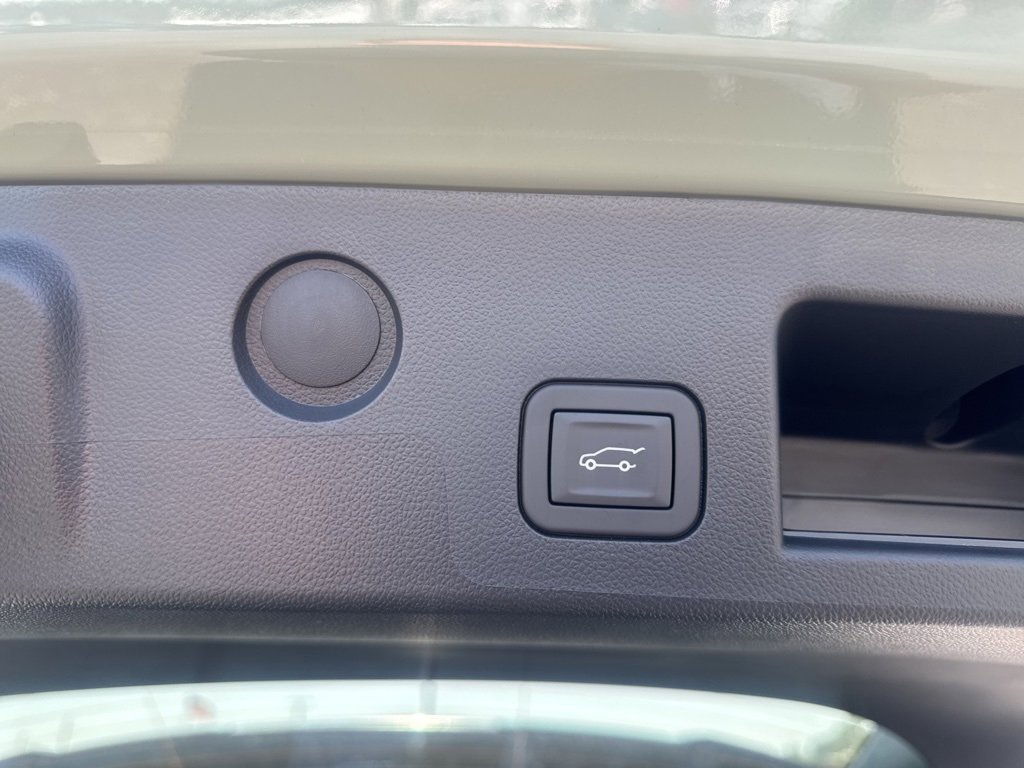 2026 Chevrolet Equinox LT photo 13