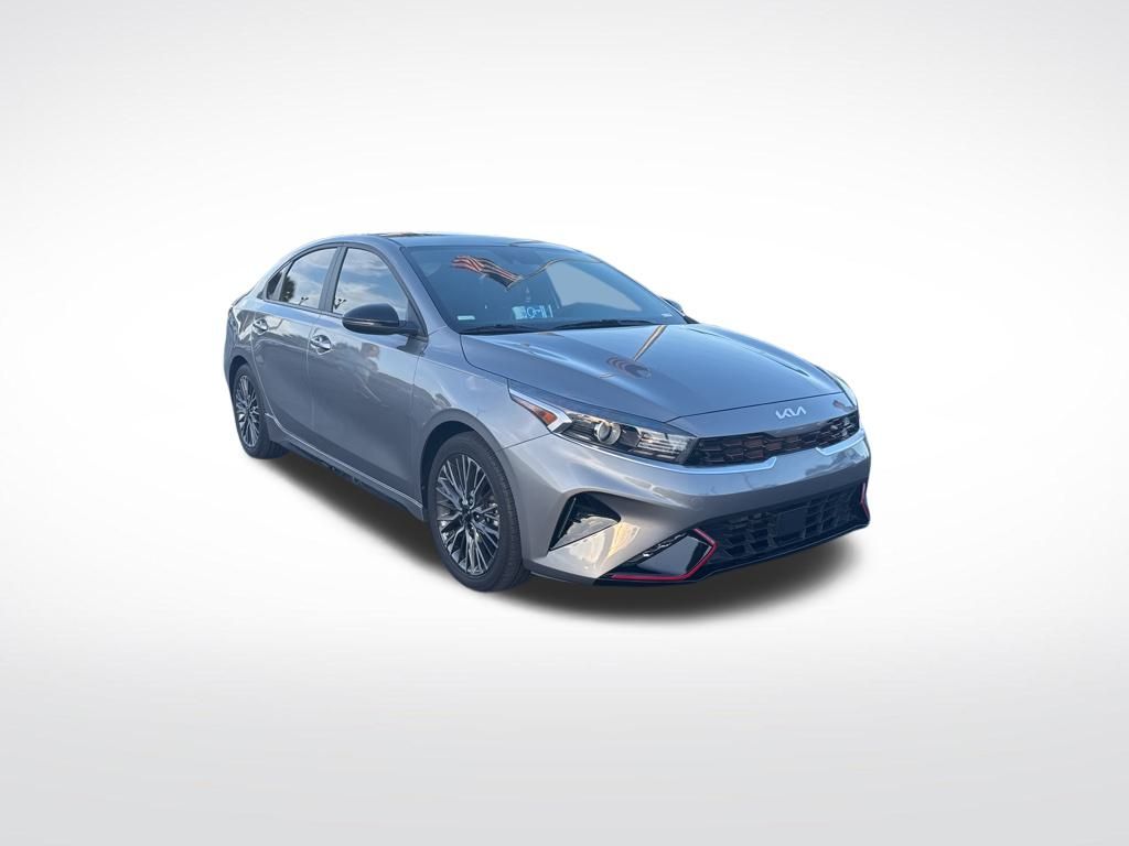 2024 Kia Forte GT-Line photo 2